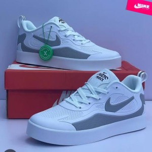 White Nike Air Sneakers