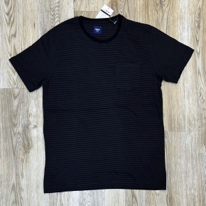 Plain Black Max T-shirt